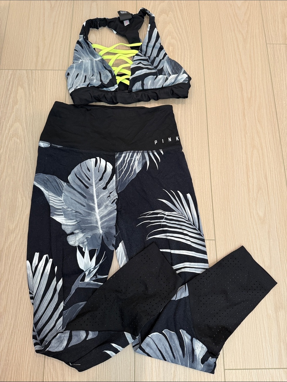 PINK Victoria's Secret Black Tropical Leaf Leggings & Sports Bra Set